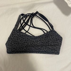 Lululemon sports bra
